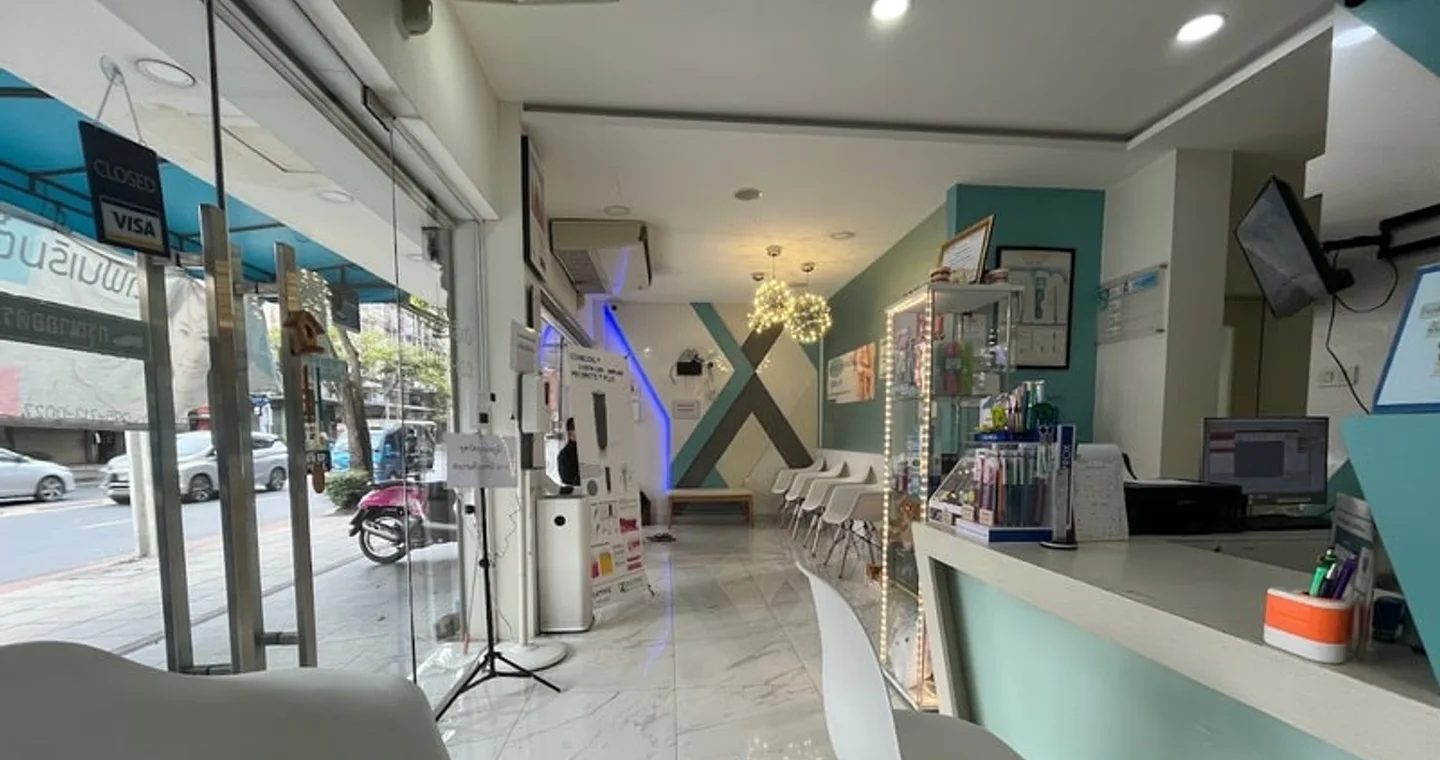 รวมทันตแพทย์คลินิก ประชาอุทิศ-สุขสวัสดิ์ clinic cover
